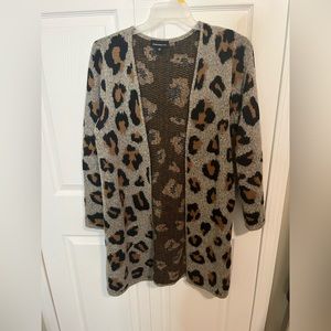 Fortune‎ Ivy Animal Print Sweater Open Front Size Medium